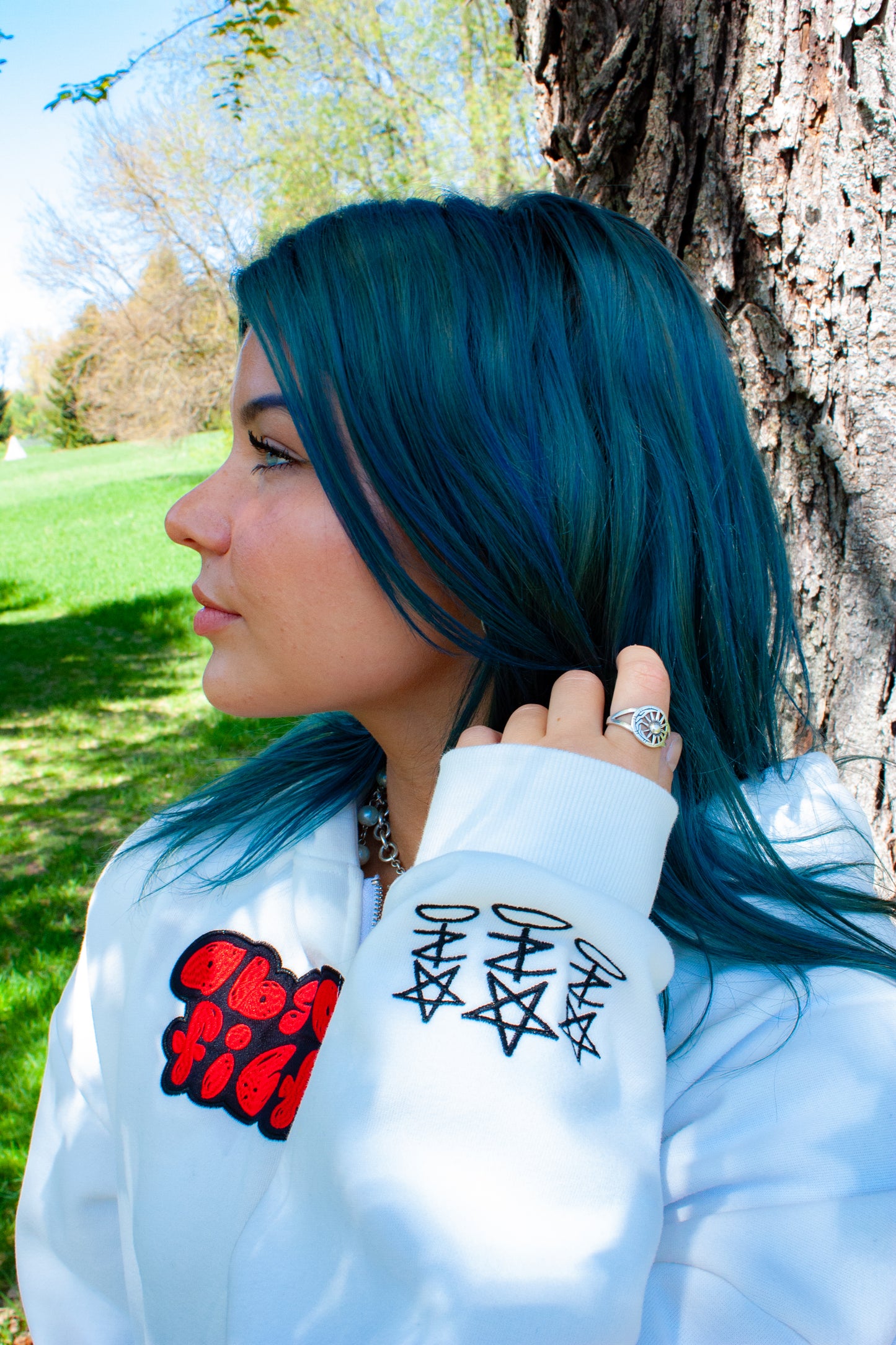 Absolute White Zip-up